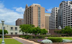 Doubletree Suites By Hilton Hotel Austin Exterior photo